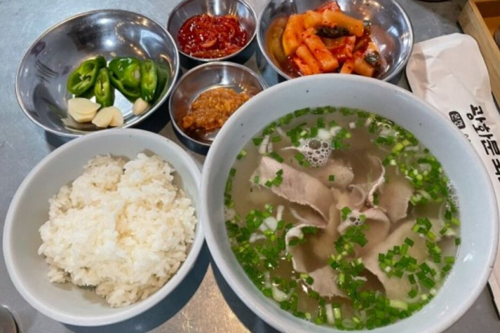 광화문국밥_1_공공3유형.jpg