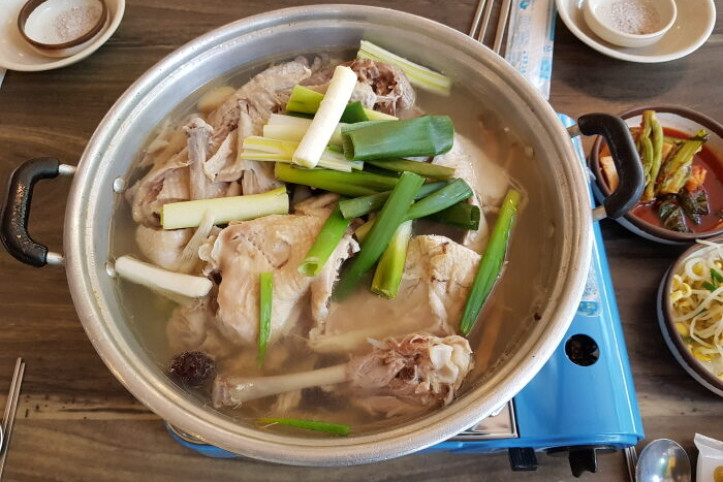 [백년가게]봉암식당_5_공공3유형.jpg