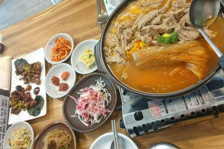 군봉묵은지김치찜_1_공공3유형.jpg