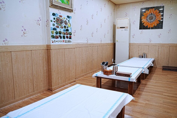 늘푸른식당_게장백반_2_공공3유형.jpg