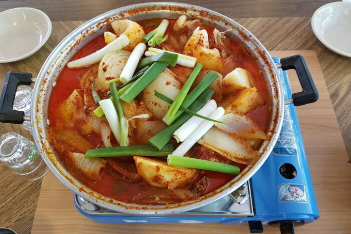 [백년가게]봉암식당_4_공공3유형.jpg