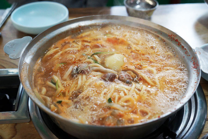 전통궁중칼국수_4_공공3유형.jpg