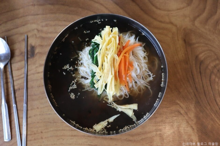 서지배이잔치국수_1_공공3유형.jpg