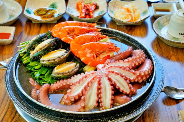 황제능이버섯백숙_5_공공3유형.jpg