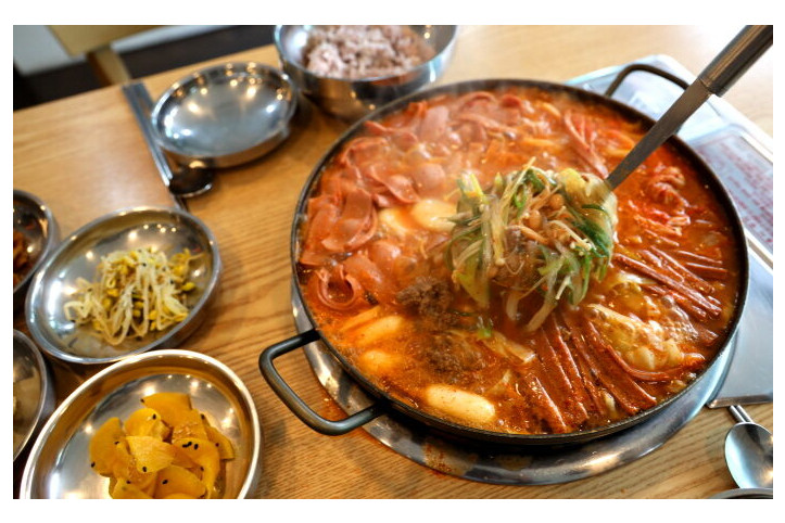 누나네_부대찌개_3_공공3유형.jpg