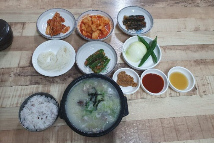 [백년가게]물망초설렁탕_2_공공3유형.jpg