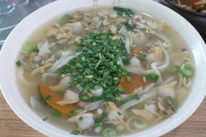 포도밭할머니칼국수_대부도본점_2_공공3유형.jpeg