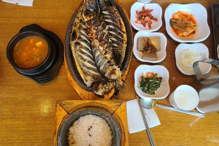 멸치부터_고래까지_2_공공3유형.jpg