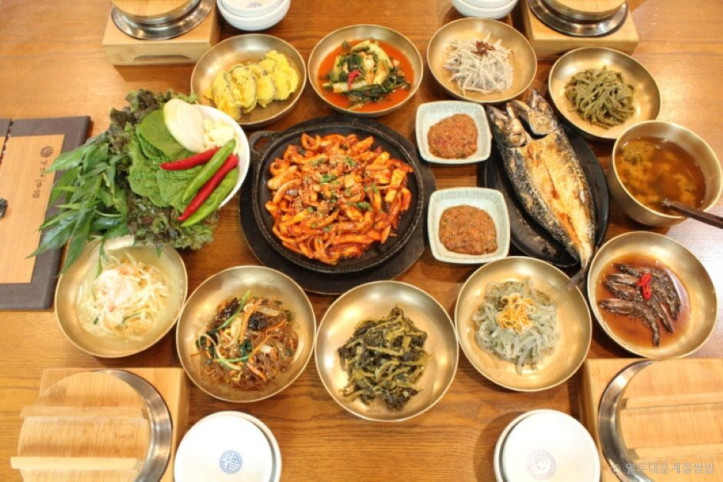 열두대문_계절밥상_1_공공3유형.jpeg