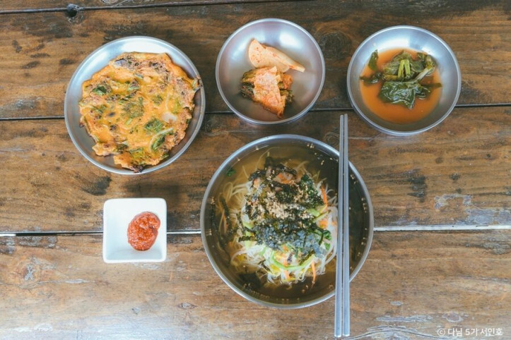 냇가집잔치국수_3_공공3유형.jpg