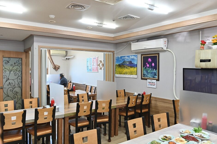 가조도_어부횟집_1_공공3유형.jpg