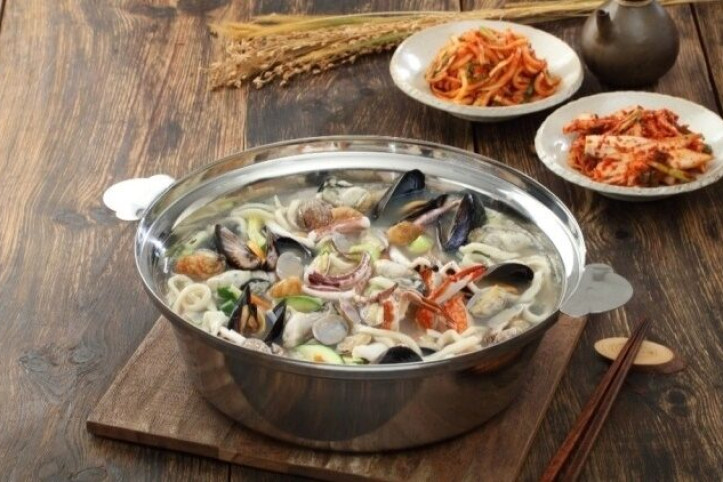 궁전해물칼국수_원성본점_1_공공3유형.jpg