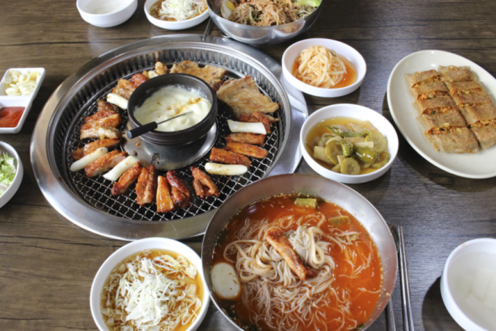 금강숯불닭갈비_메밀막국수_1_공공3유형.png