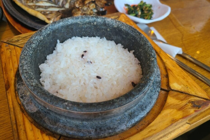 멸치부터_고래까지_1_공공3유형.jpg