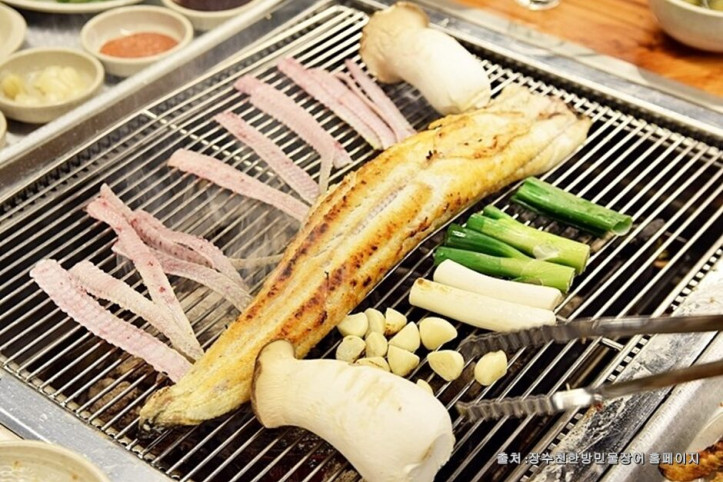 장수천한방민물장어_4_공공3유형.jpg