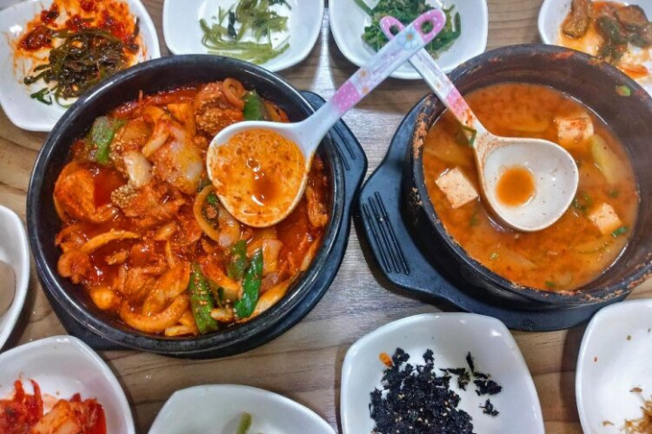 두남자와어머니청국장_2_공공3유형.jpg