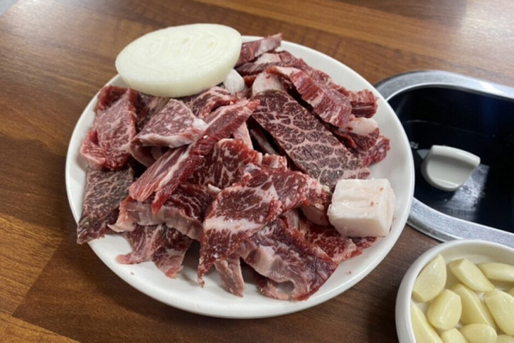안심농장직영식육식당_2_공공3유형.jpg