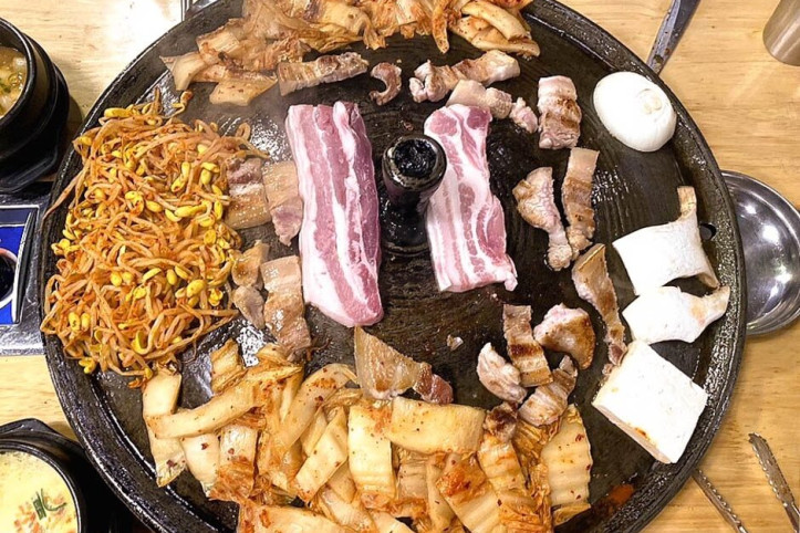 싹쓰리솥뚜껑김치삼겹살_4_공공3유형.jpg