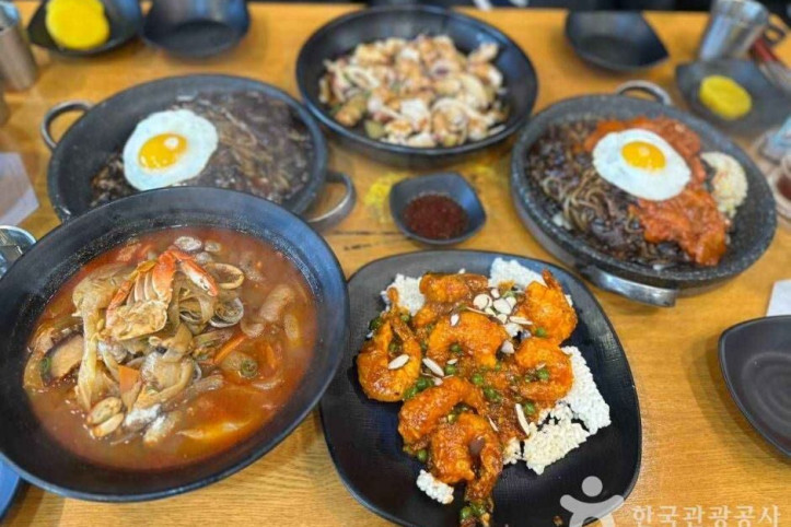 반곡돌위에짜장_2_공공3유형.jpeg