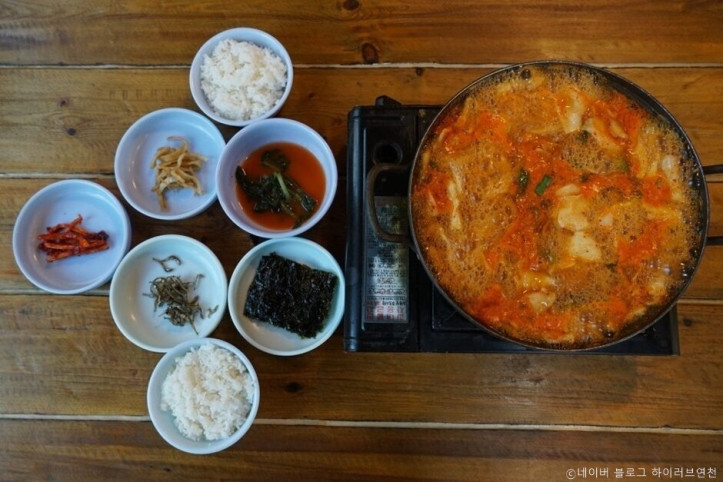 오두막골식당_1_공공3유형.jpg