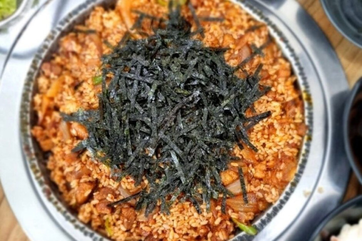 윤가네촌돼지_2_공공3유형.jpg