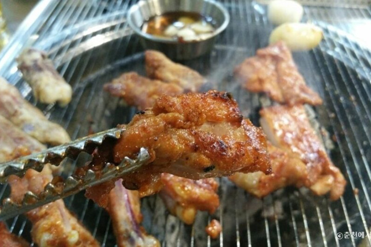 춘천에서_온_숯닭_4_공공3유형.jpg