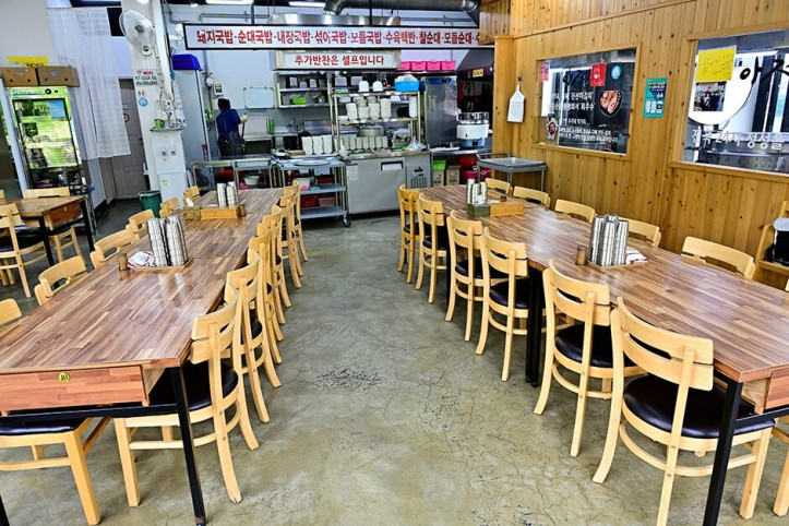 아제돼지국밥_김해율하본점_5_공공3유형.JPG