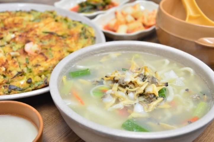 북동삼거리손칼국수_1_공공3유형.jpeg