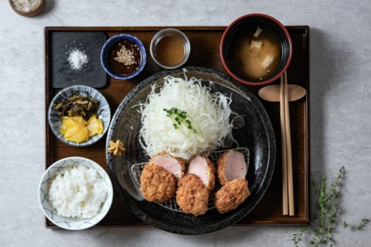 크레이지카츠_1_공공3유형.jpg