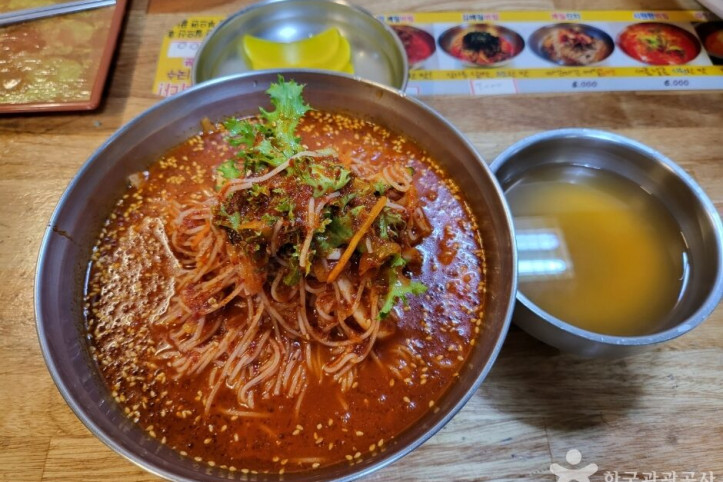 부흥국수_해방촌국수_2_공공3유형.jpg