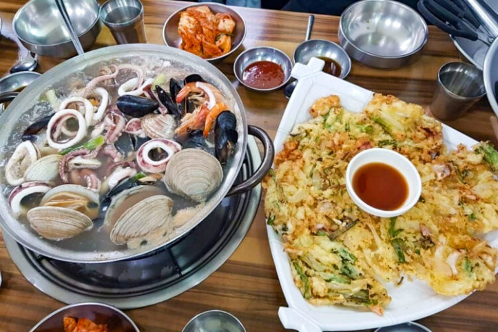 최피디해물칼국수_본점_2_공공3유형.jpg