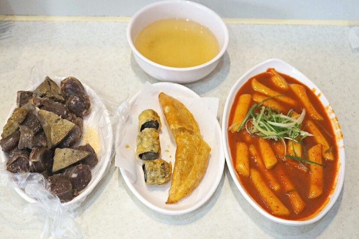모녀떡볶이_부평남부역점_4_공공3유형.jpg