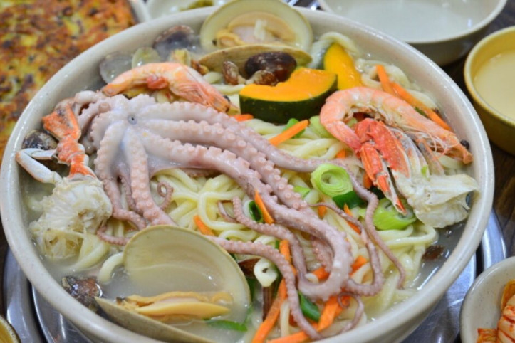 16호원조할머니칼국수_2_공공3유형.jpeg