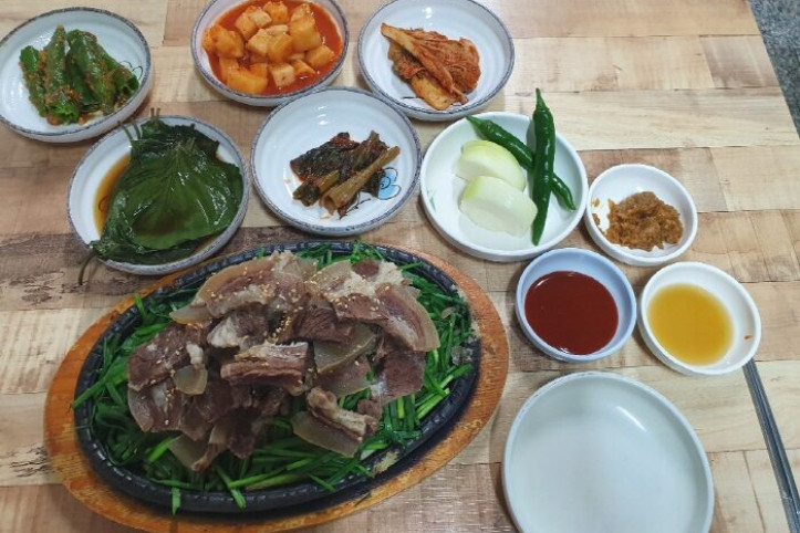 [백년가게]물망초설렁탕_4_공공3유형.jpg