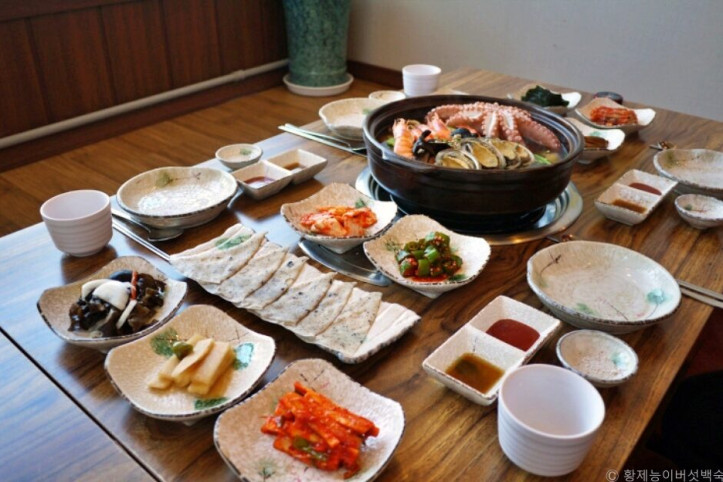 황제능이버섯백숙_4_공공3유형.jpg