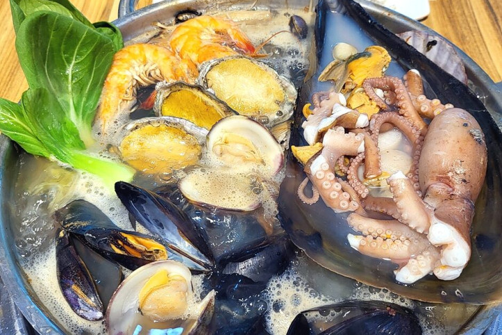 일년내내칼국수맛있는집_5_공공3유형.jpg
