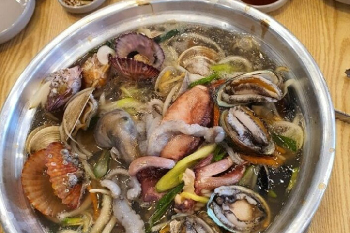 통큰칼국수_4_공공3유형.jpg