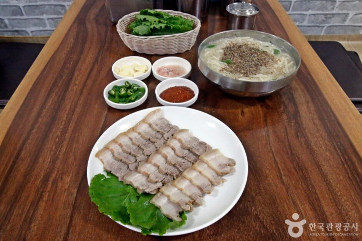 삼대째전통칼국수_8_공공3유형.JPG