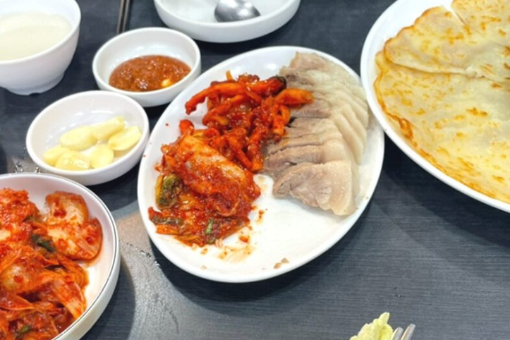훼미리손칼국수보쌈_1_공공3유형.jpg