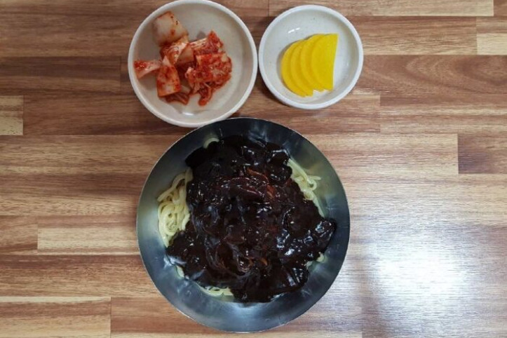 [백년가게]신화당분식_5_공공3유형.jpg