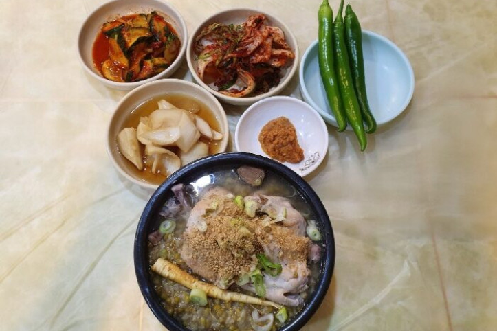 [백년가게]운정식당_1_공공3유형.jpg