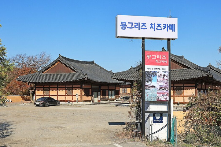 몽그리즈치즈카페_4_공공3유형.JPG