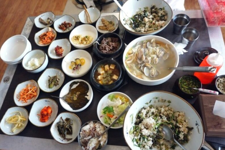 봄날_칼국수_보리밥_2_공공3유형.jpg