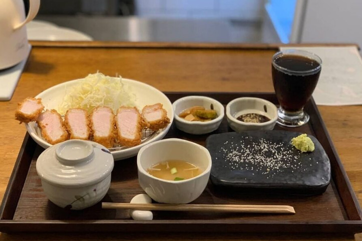 도톰카츠_청라점_1_공공3유형.jpg