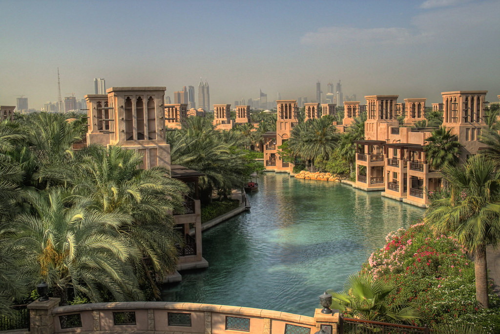 주메이라 알 카스르 (Jumeirah Al Qasr) 여행 추천 - 로드트립