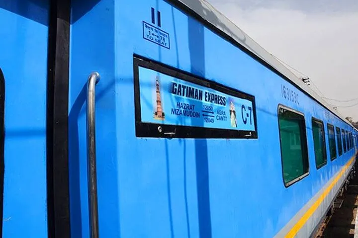 Delhi To Agra Taj Mahal Private Day Tour By Superfast Train 여행 추천 - 로드트립