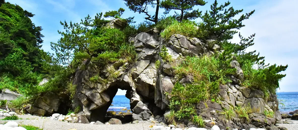 멧포야마 산, 붓토오시이와 바위 여행 추천 - 메고지고 멧포야마 산, 붓토오시이와 바위 여행 추천 - 메고지고