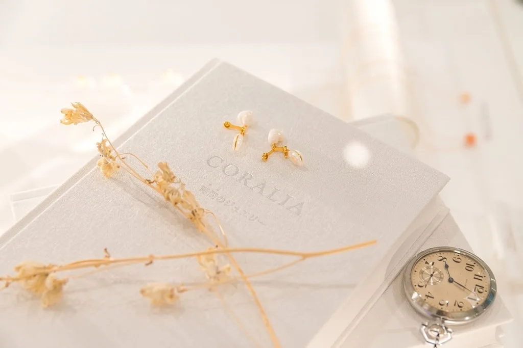 CORALIA 여행 추천 - 메고지고