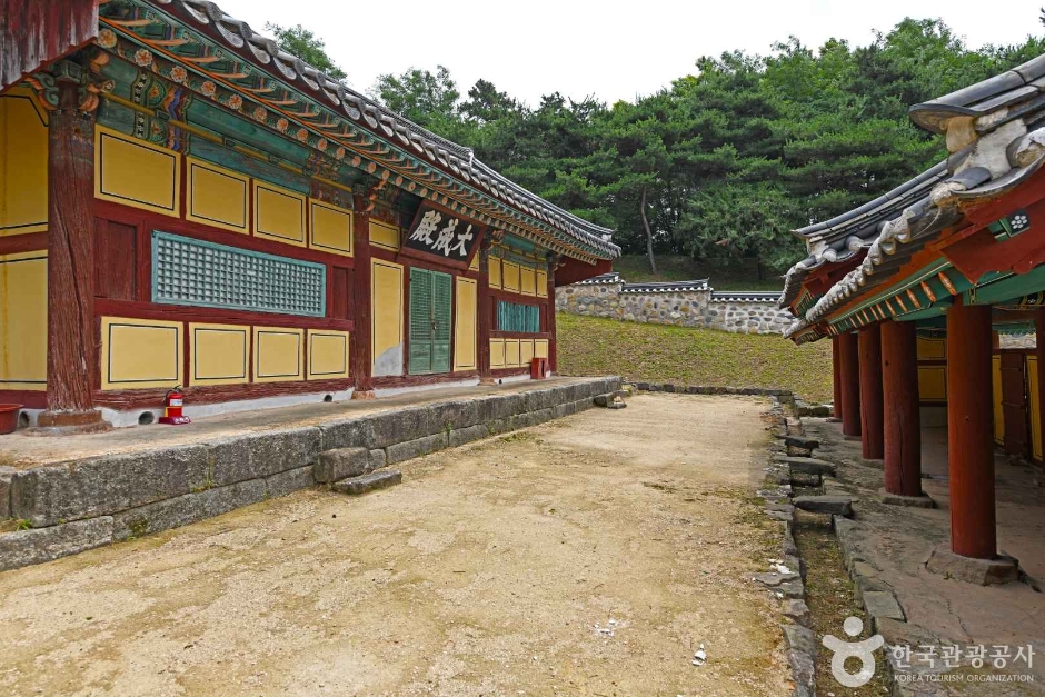 청안향교 여행 추천 - 메고지고