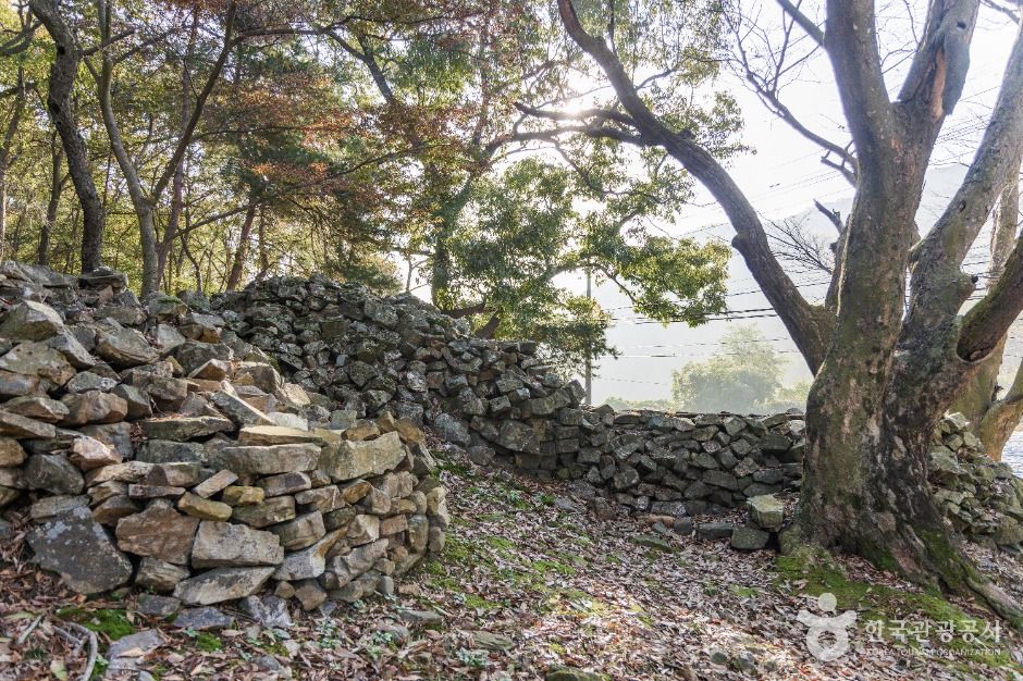 괴산 문당리 서낭단 여행 추천 - 메고지고 괴산 문당리 서낭단 여행 추천 - 메고지고